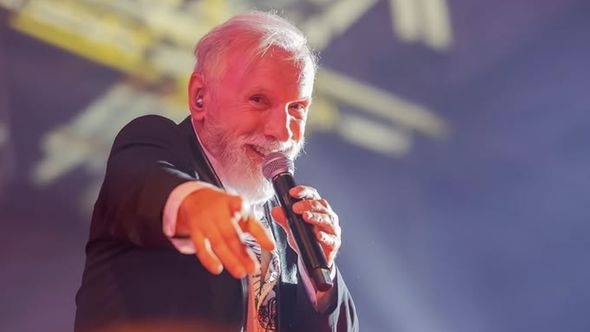 Nisam imao novca da svojoj najvećoj ljubavi omogućim svadbu i sada sam posvetio pjesmu