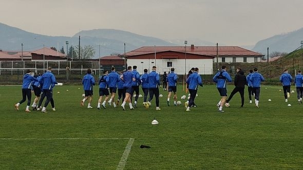 Zmajevi u Butmiru odradili pretposljednji trening pred Italiju: Veliki interes medija, stigli i novinari iz Italije
