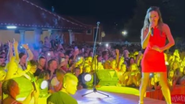 Severina na koncertu gledala samo u jednog momka