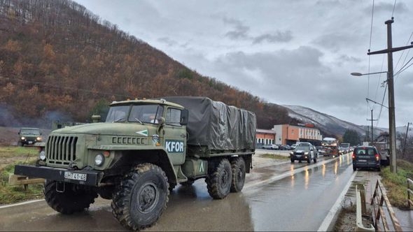 Šta se dešava na Kosovu: KFOR pojačao patrole širom zemlje, poznato i zašto