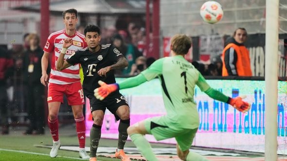 Fudbalsko remek-djelo: Čudesan gol Diaza za poravnanje Bajerna