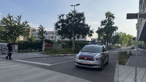 Muškarci iz BiH i Srbije krali građevinski materijal, pa prilikom bijega automobilom pregazili stopalo vlasnika firme