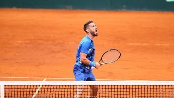 Džumhur se oglasio nakon tvrdnji da namješta mečeve: Ljudi su mentalno sje**ni, psuju mi na objavi gdje sam s djecom