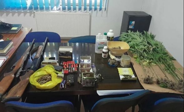 Akcija u bh. gradu: Uhapšena jedna osoba, oduzeta droga i oružje