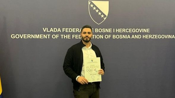 Za ostvarene vrhunske rezultate: Adis Karkelja dobio priznanje Vlade FBiH