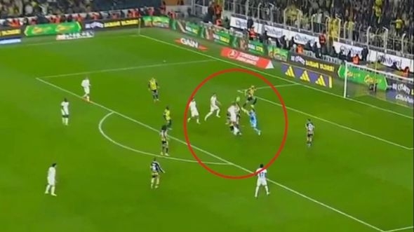 Edersonova greška koštala Fenerbahče vrha tabele: Skupi promašaj igrača s platom od 11 miliona eura