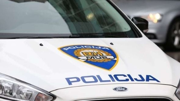 Hrvatska: Policijski ronioci iz Osijeka u Dravi traže nestalo dijete