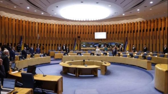 Delegati iz SNSD-a i HDZ-a BiH i danas uskratili kvorum za rad Doma naroda