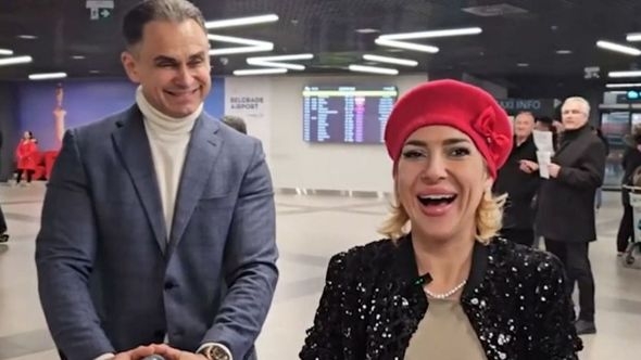 Jovana Jeremić doputovala iz SAD: Dočekao je vjerenik na aerodromu, a ona zaplakala od sreće