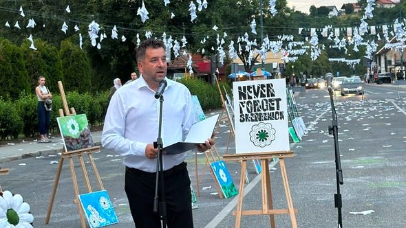 Čomor uputio snažnu poruku iz Hadžića: Ko zaboravlja nestaje, naša je obaveza da pamtimo Srebrenicu