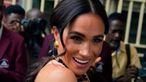 Slavlje s prijateljicama: Meghan Markle u boji koju inače ne nosi