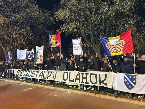 BH Fanaticosi transparentima provocirali Rumune: "Više neće svraćati u Zenicu"