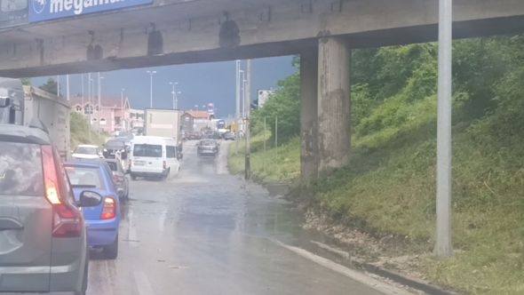 Video / I Mostar ima svoj Buća Potok: Haos nakon kiše na izlazu iz grada