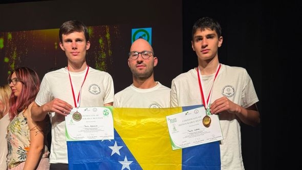 Mladi fizičari iz BiH zablistali na Balkanskoj olimpijadi: Osvojili medalje i priznanja
