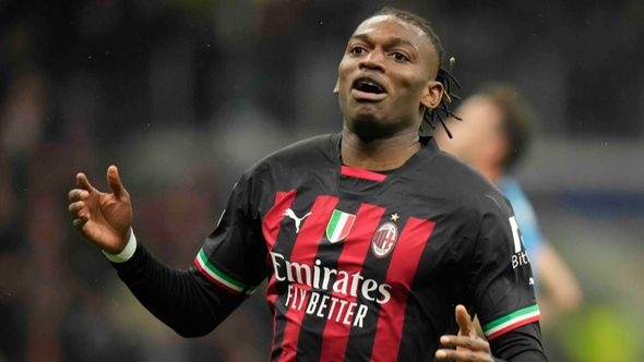 Leao srušio Lacio: Milan preuzeo vrh tabele