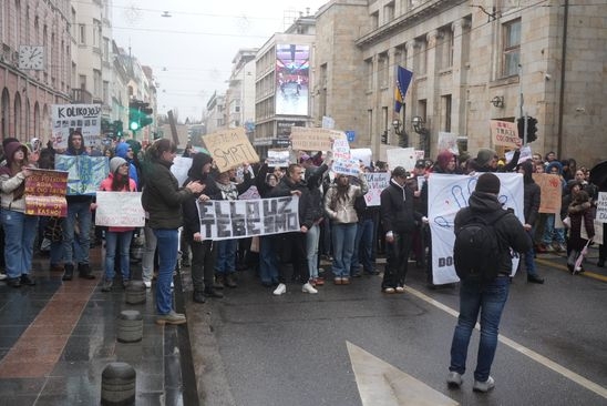 Završeni protesti kod Vječne vatre, najavljeno okupljanje i za sutra: "Skinuli smo Uka, skinut ćemo i ostale"
