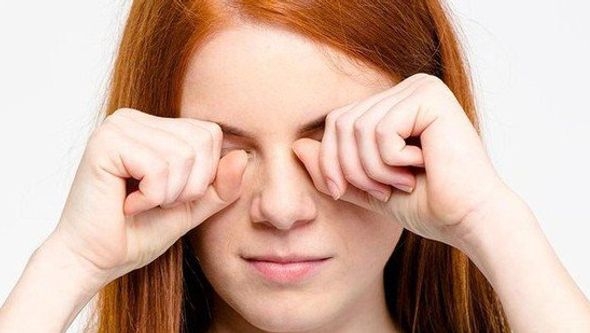 Trljate li oči često: Ljekari objasnili zašto ova navika može biti opasna