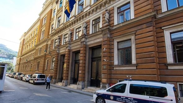 Određen jednomjesečni pritvor policajcu pedofilu iz Sarajeva 