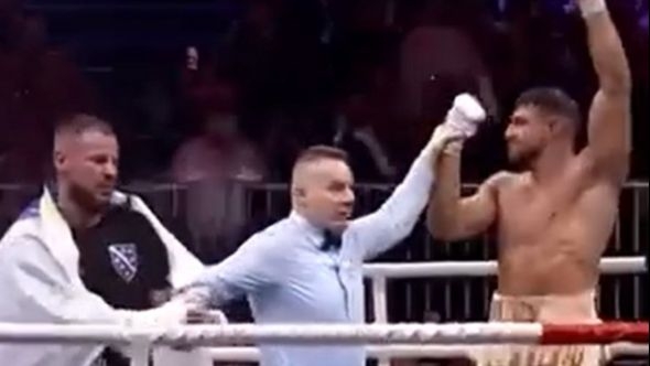 Brat Tajsona Fjurija odlukom sudija pobijedio Kenana Hanjalića