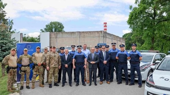 EU donirala 12 vozila vrijednih 790.000 KM za jačanje upravljanja migracijama u FBiH