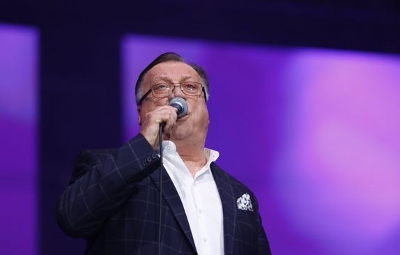 Bh. legenda Halid Bešlić nastavio liječenje: Poznato u kakvom je zdravstvenom stanju  