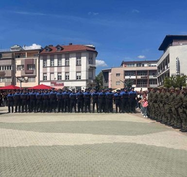 Svečana zakletva u Bihaću: 167 novih policijskih službenika spremno za dužnost