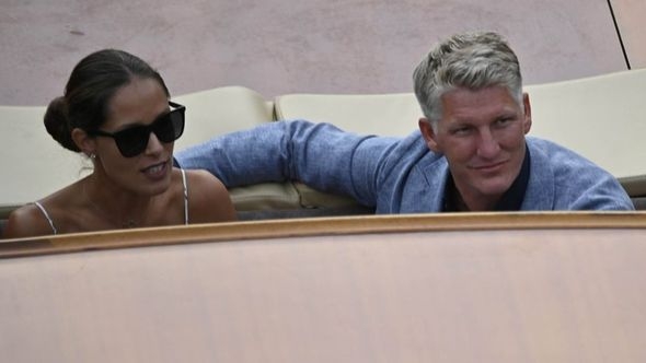 Krah braka Ane Ivanović i Švajnštajgera: Bastijan viđen s novom partnericom, Ana ostala s djecom u Beogradu