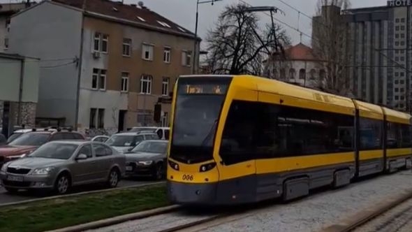 Novi tramvaj obišao krug kroz Sarajevo