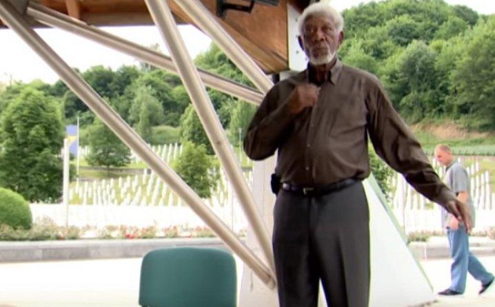Morgan Freeman boravio u Potočarima: Tokom vrlo emotivne posjete slavni glumac zaplakao