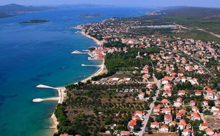 Britanci poručili turistima u Hrvatskoj: Ne spominjite Jugoslaviju, kupajte se goli