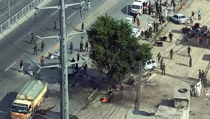 Stravično: U napadu bombaša samoubice poginulo 25 osoba