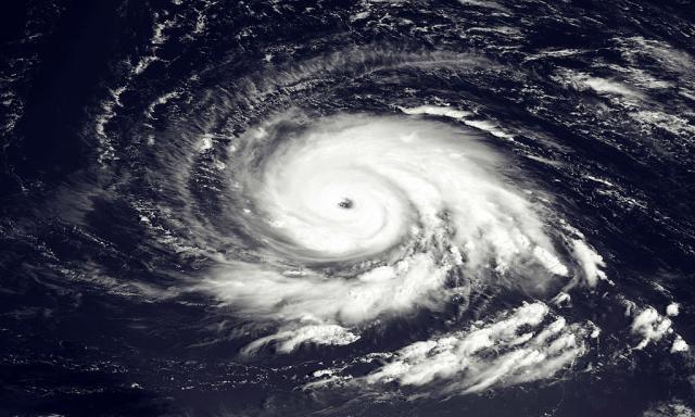 Uragan "Kenneth" jača iznad Pacifika
