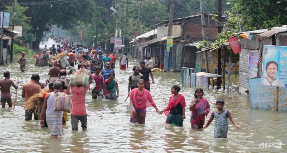 Poplave u Indiji, Bangladešu, Nepalu, 1.200 mrtvih