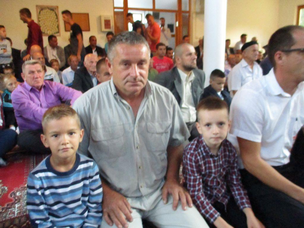 Srebrenica: Bajram-namaz klanjan u deset obnovljenih džamija