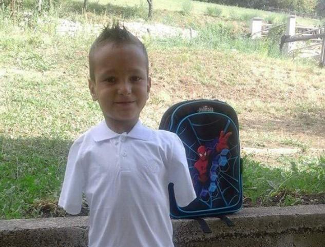 Dječaku iz Zenice invaliditet ne predstavlja prepreku: Ismail Zulfić presretan što je krenuo u školu
