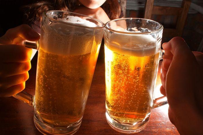 Pivo udara u mozak i podiže raspoloženje, ali ne zbog alkohola