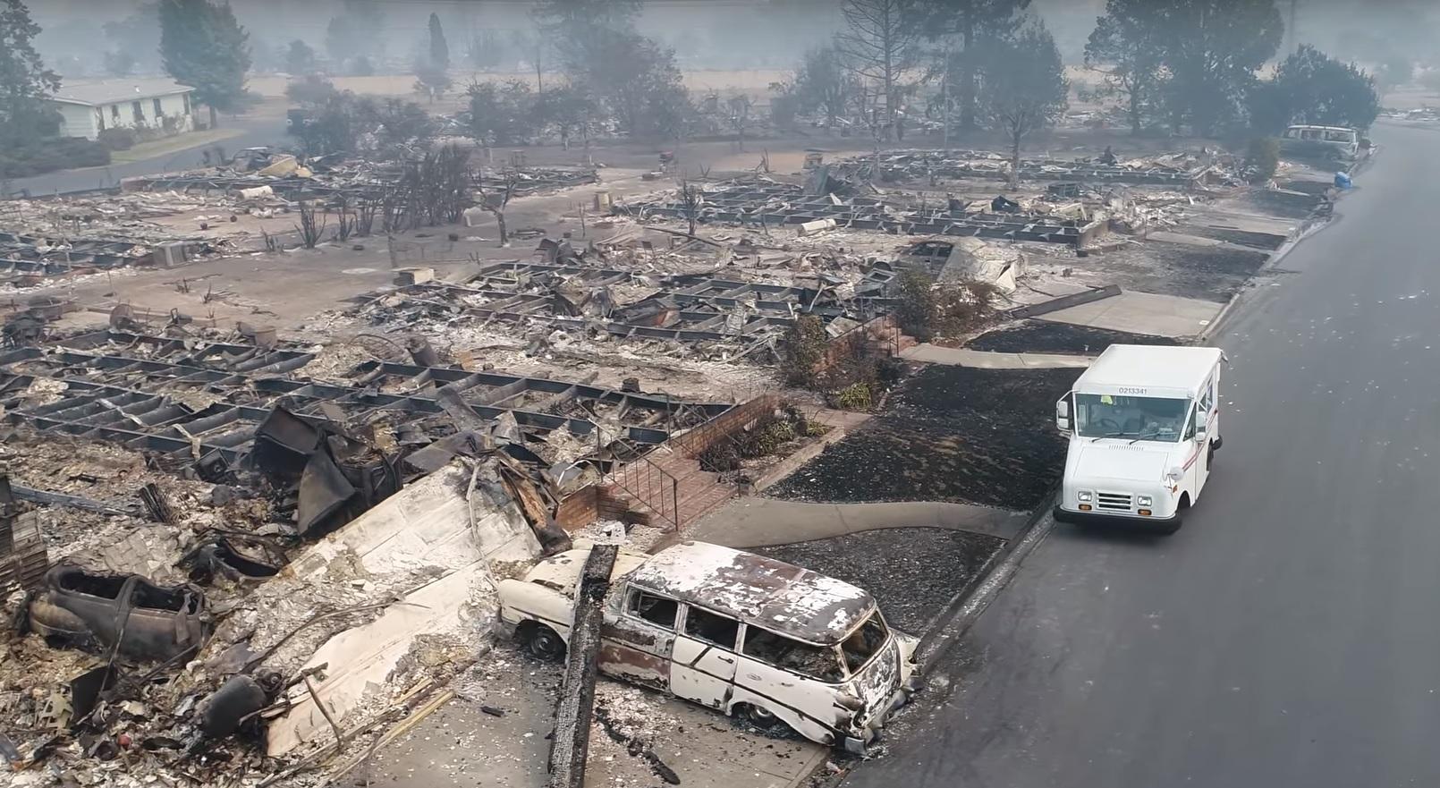 Apokaliptični snimci zabilježeni dronom: Šta je ostavio požar iza sebe u Los Anđelesu?