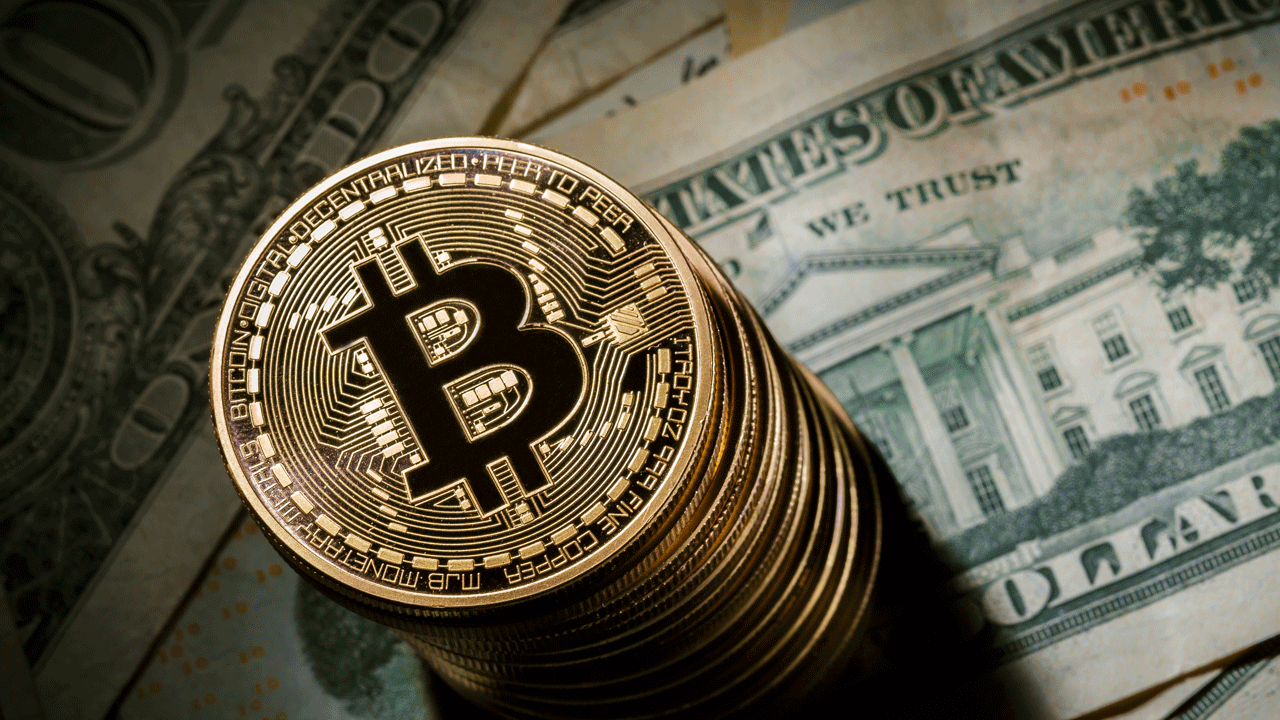 Bitcoin prvi put prešao 9.000 dolara