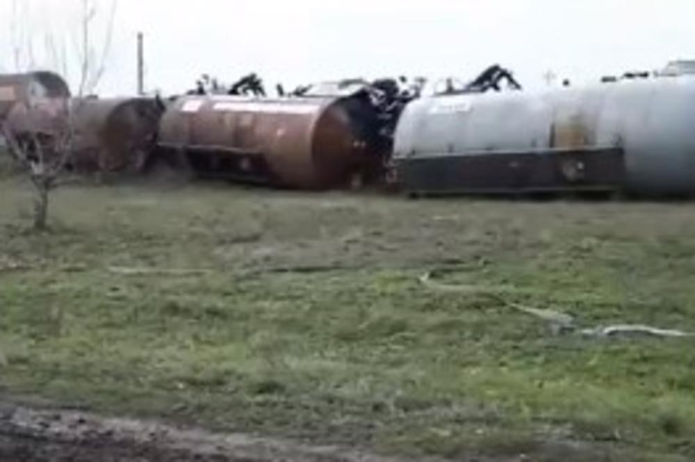 Voz pun hemikalija prevrnuo se kod Novog Bečeja: Kiselina curi na 100 metara od kuća