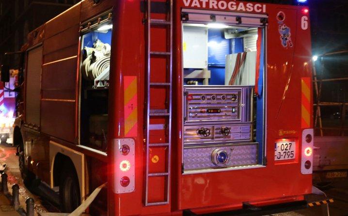 Sarajevo: Brzom reakcijom vatrogasaca ugašen požar na kući