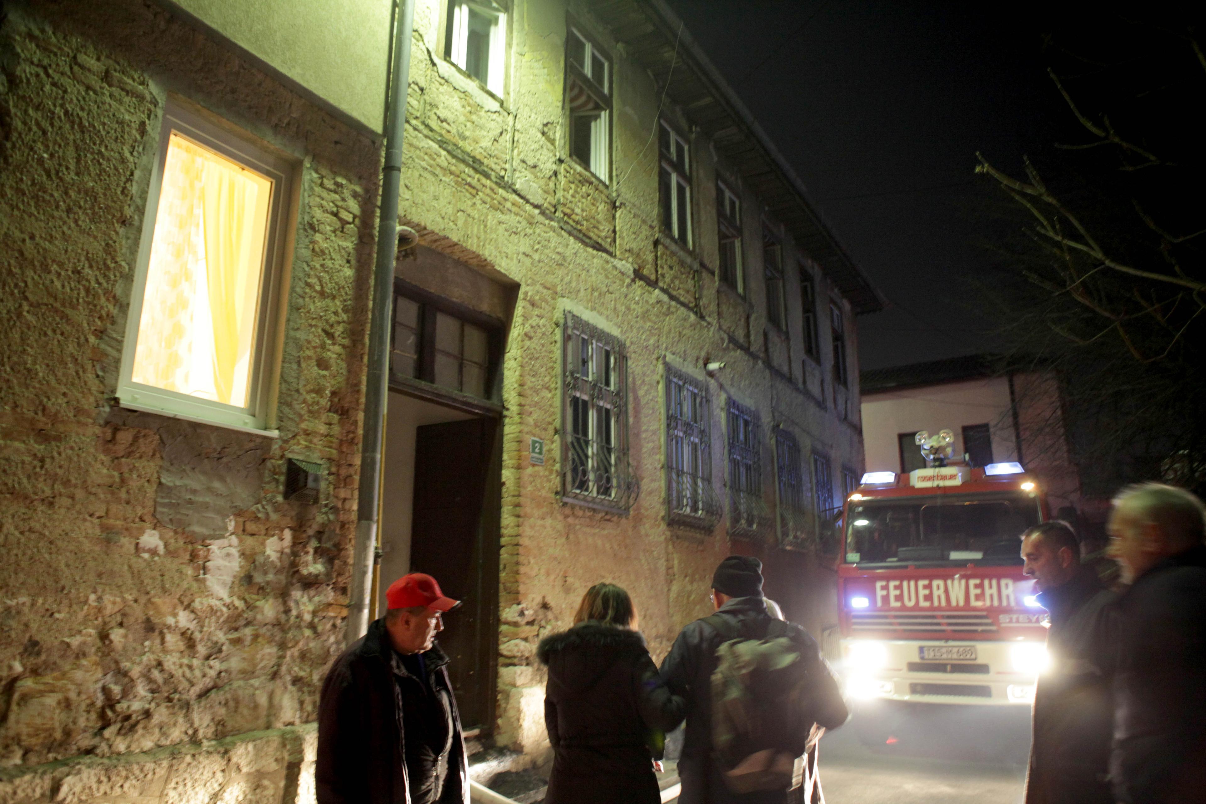 Požar u sarajevskom naselju Bjelave: Gorio stan na drugom spratu