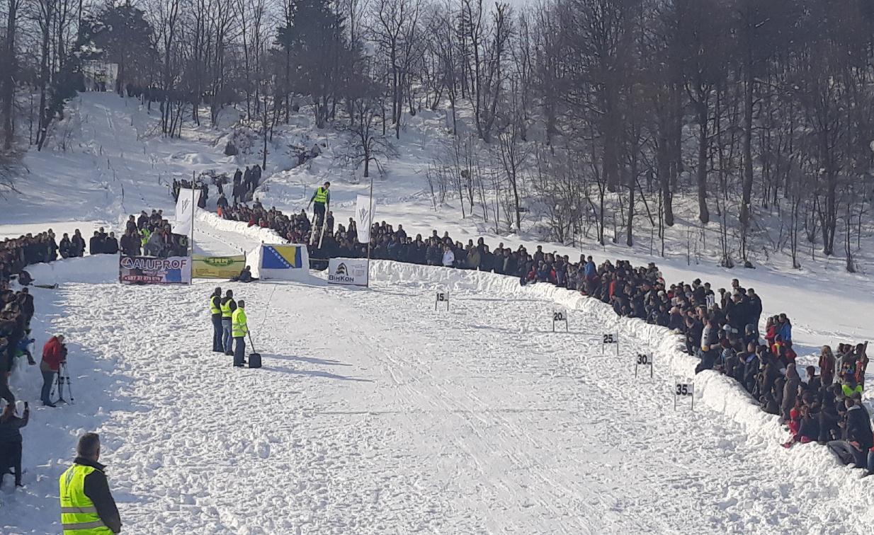 U Bihaću održano tradicionalno takmičenje u ski-skokovima