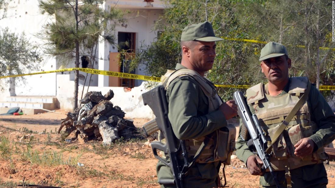 Jedan militant se raznio, drugi ubijen u akciji policije u Tunisu