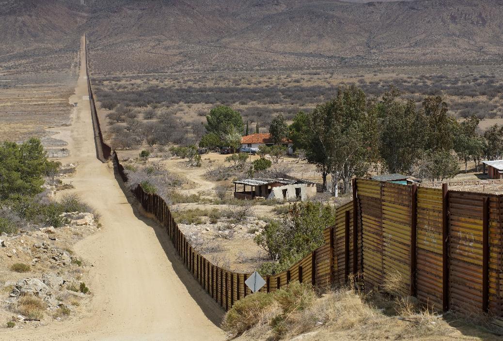 Tramp poslao Nacionalnu gardu na granicu s Meksikom