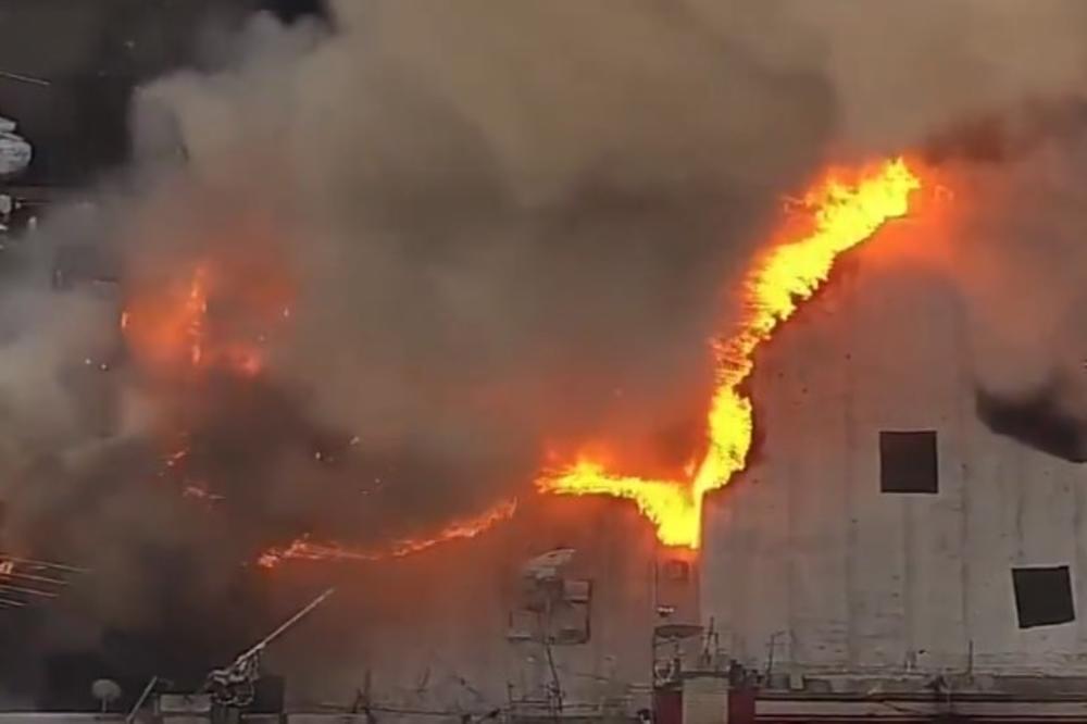 Požar u Bronksu progutao najmanje osam trgovina