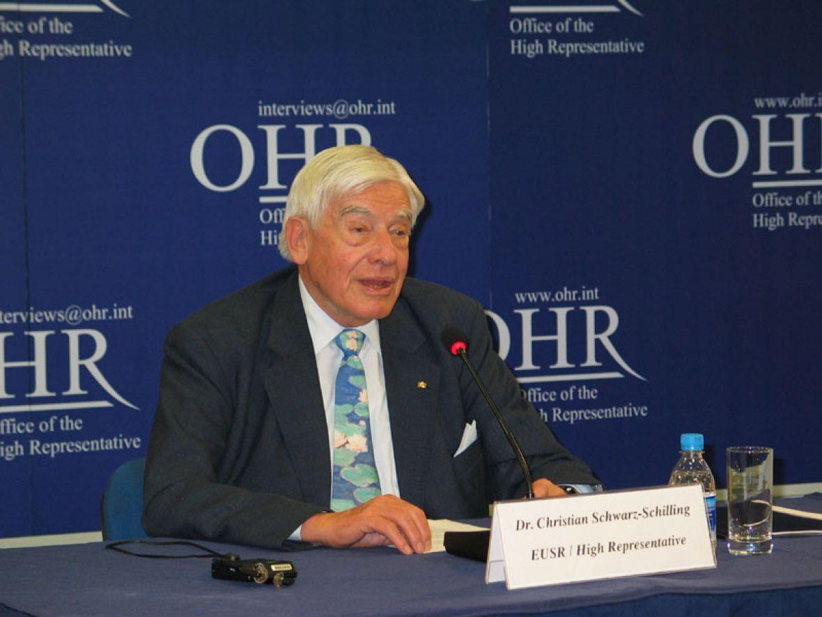 Bivši šef OHR-a upozorava: SAD i EU morale naći zajedničku poziciju u BiH, jer tamo može izbiti rat
