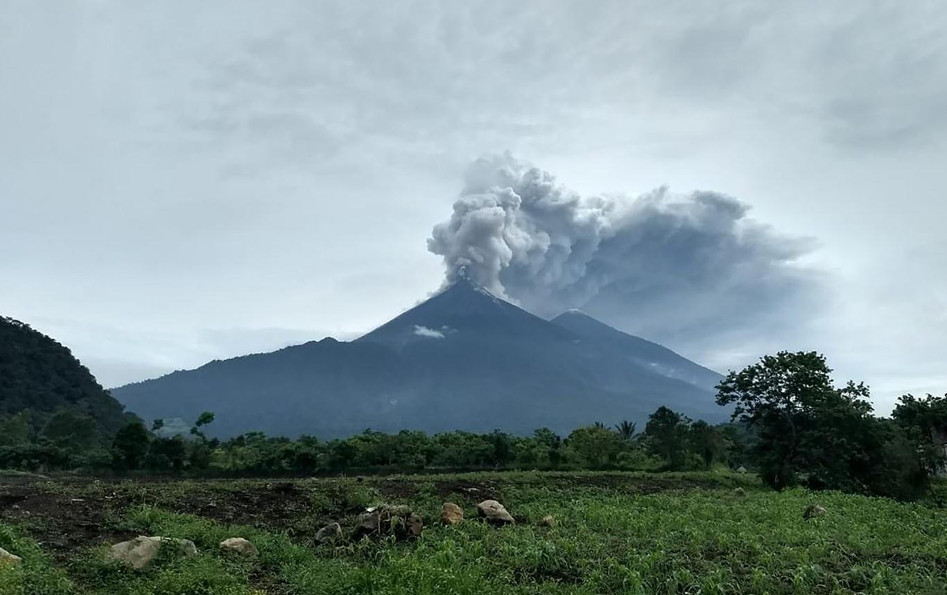 Eruptirao vulkan u Gvatemali: Najmanje 25 ljudi poginulo, potpuni haos u zemlji