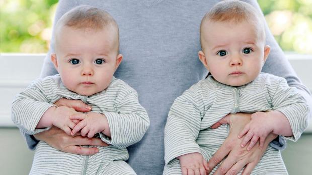 Zašto starije žene rađaju blizance