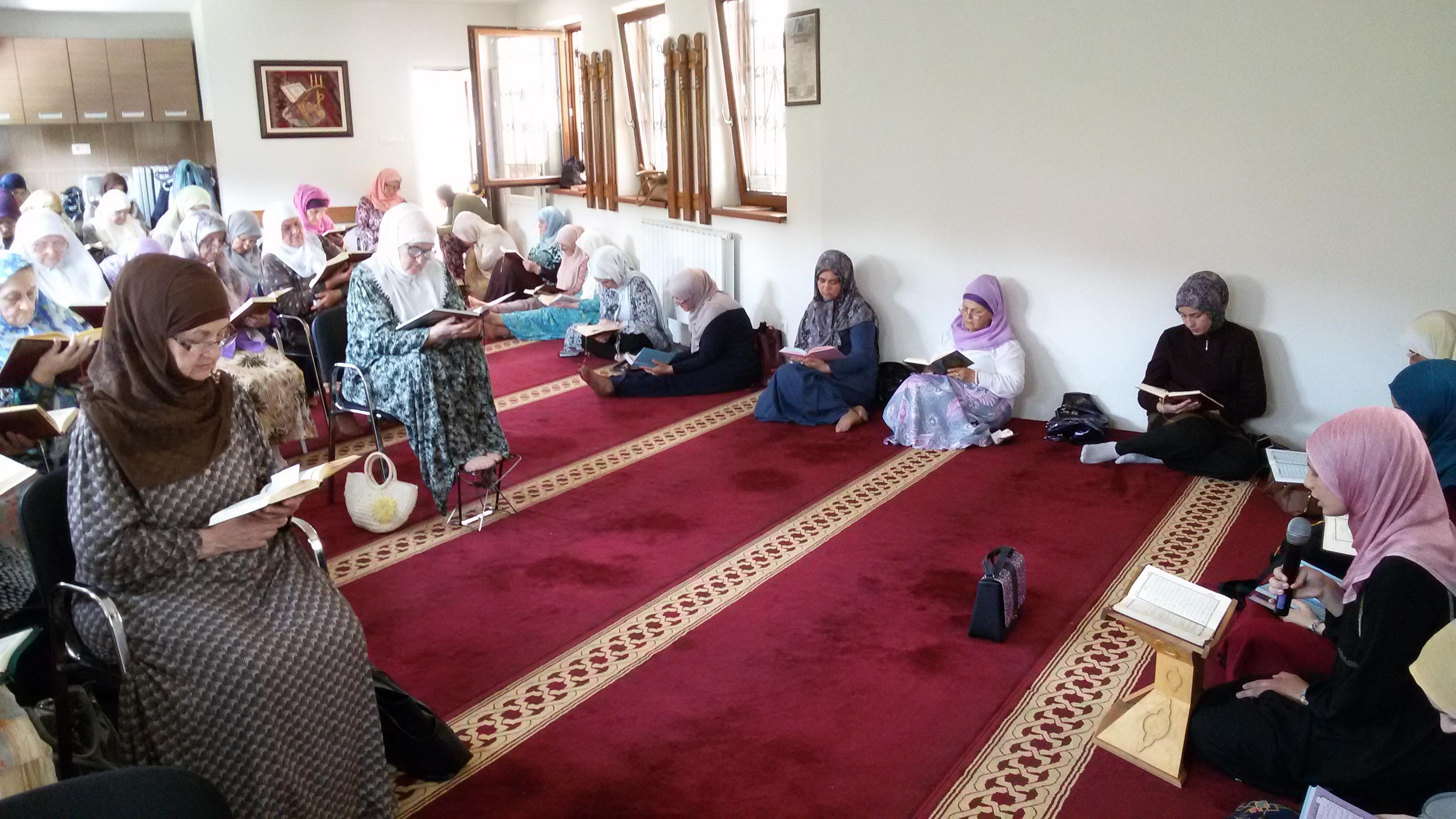 Ženska mukabela i ove godine u Potočkoj džamiji: Poseban je osjećaj ramazan upotpuniti učenjem Kur'ana