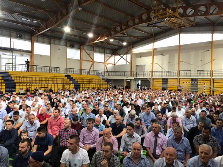 Bajram u Mostaru: Danas nam je Allah otvorio kapije svoje neizmjerne milosti